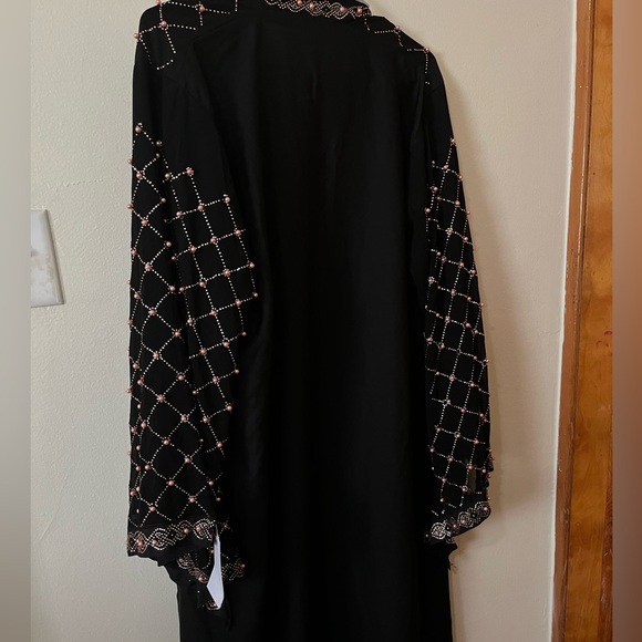 Diamond Black Open Abaya - Picture 5 of 9